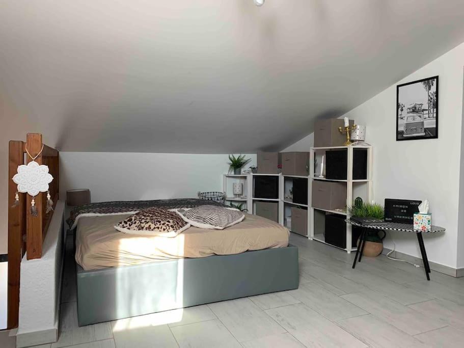 Appartement Vintage 90 M2 Duplex Classe เฟรฌูส ภายนอก รูปภาพ